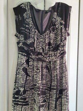 Vintage Esprit gray and cream patterned dress with pleated waistline